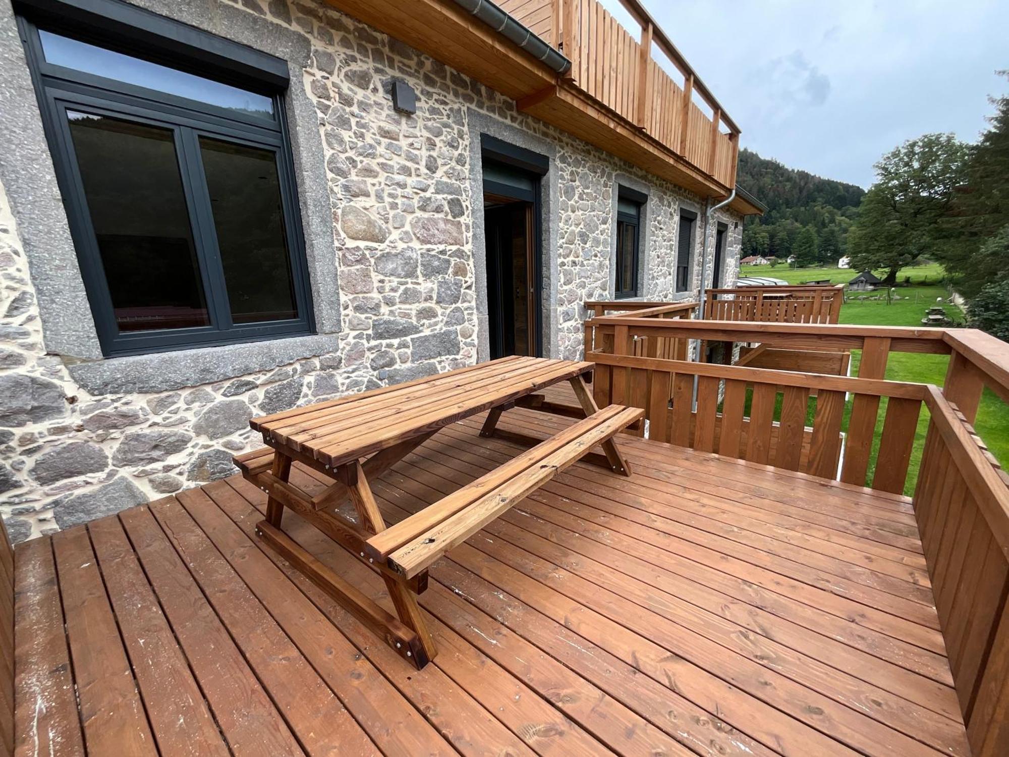 Gite Roche Des Ducs Avec Piscine Toute L'Annee, Spa, Sauna, Hammam Rochesson Esterno foto