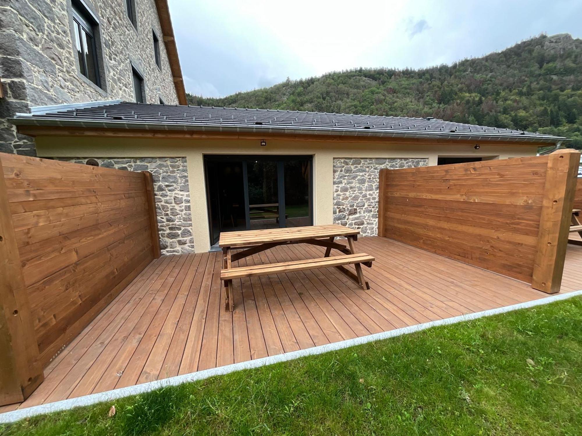 Gite Roche Des Ducs Avec Piscine Toute L'Annee, Spa, Sauna, Hammam Rochesson Esterno foto